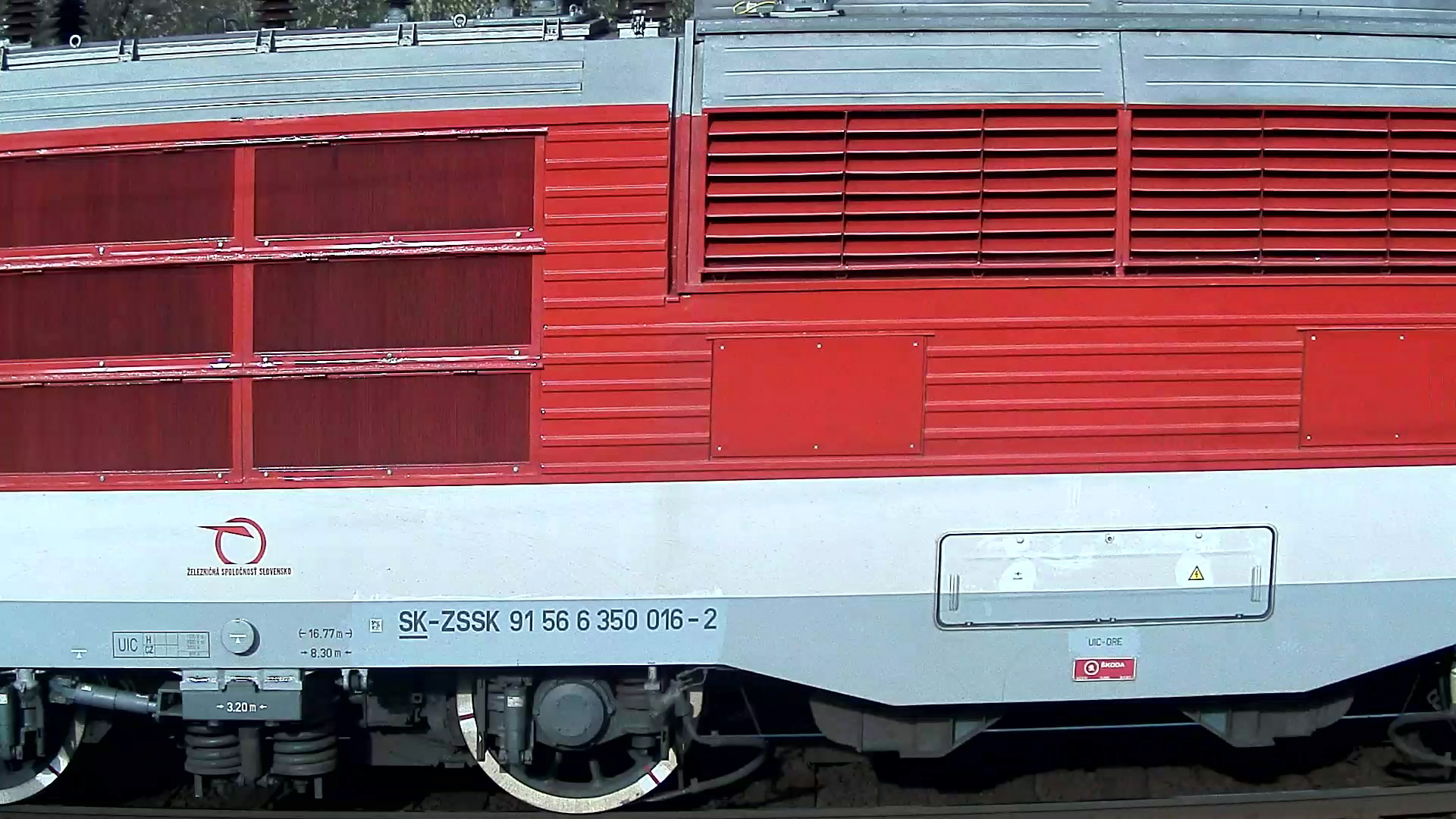 Номер вагона. Вагон ZSSK 58021. Номер Локомотива. Номер Локомотива ЖД. Бортовой номер на электровозе