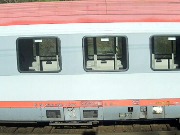 Example of successfully recognized passenger wagon UIC number (DB)