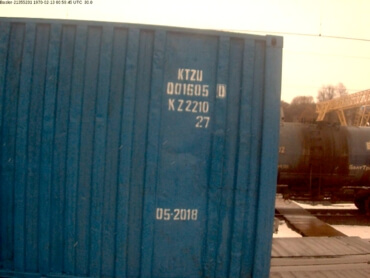 Example of successfully recognized cargo container number located on side in daylight conditions